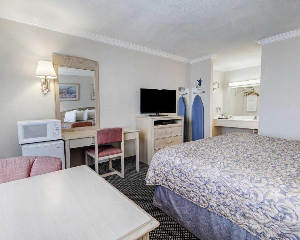 Econo Lodge Van Horn Εξωτερικό φωτογραφία
